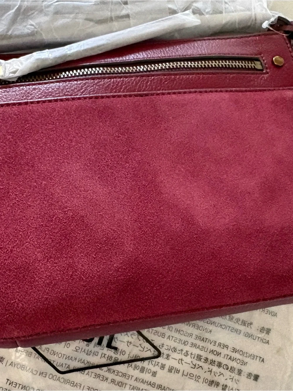 Fossil, Farrah red velvet crossbody, NWT